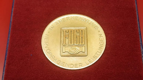Золотая медаль XX музыкального фестиваля рабочих в Берлине
